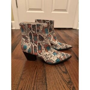 Coconuts‎ by Matisse Booties NEW